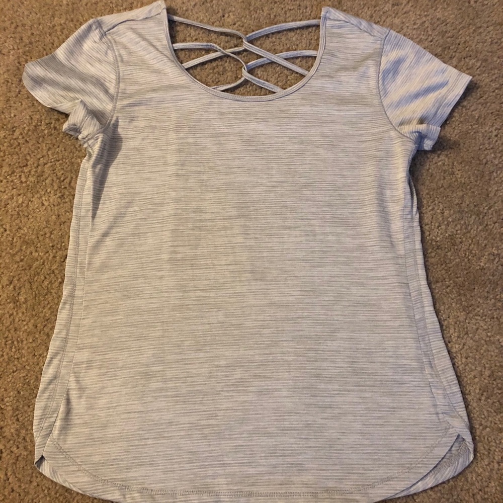 Athletic tee